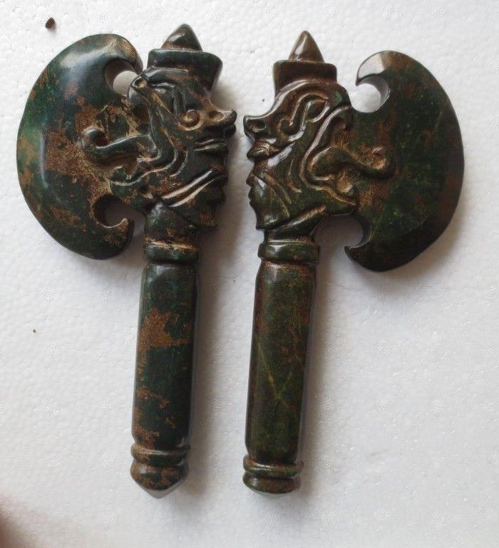 农村收回来完整的雕工精细漂亮的2个老玉斧子