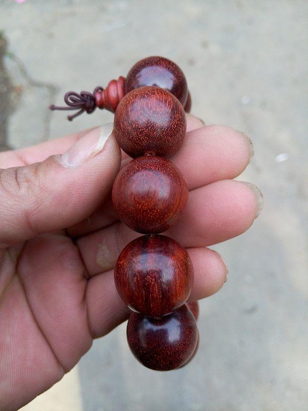 小叶紫檀佛珠手链 颜色枣红 牛毛纹理自然20的