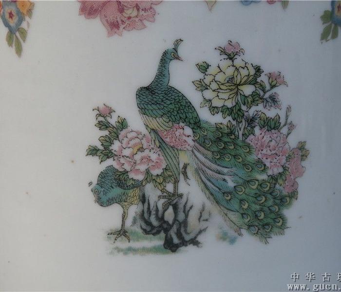民国早期孔雀开屏花贲帽筒一件_民国早期孔雀