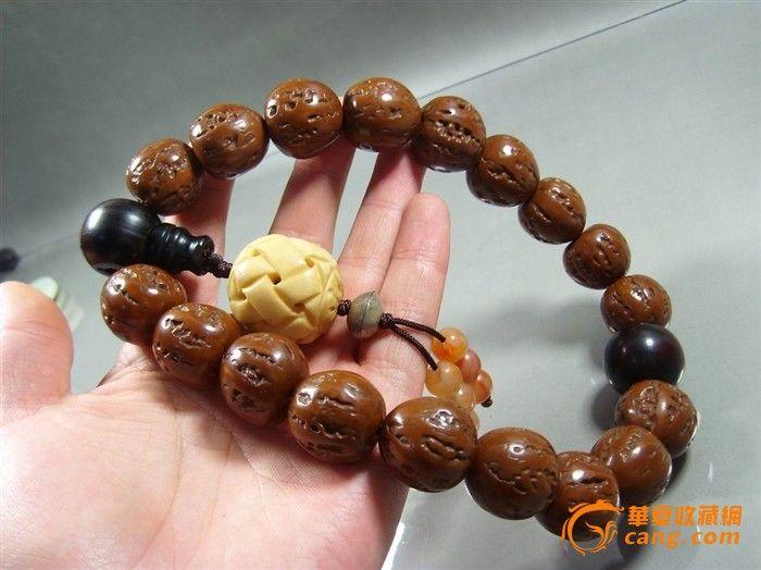 已盘玩多年的精品老核桃十八子佛珠大手持!配清代老银老玛瑙!_已盘玩多年的精品老核桃十八子佛珠大手持!配清代老银老玛瑙!价格_已盘玩多年的精品老核桃十八子佛珠大手持!配清代老银老玛瑙!图片_来自藏友翠色生香_杂项_地摊交易_华夏收藏网 cang.com