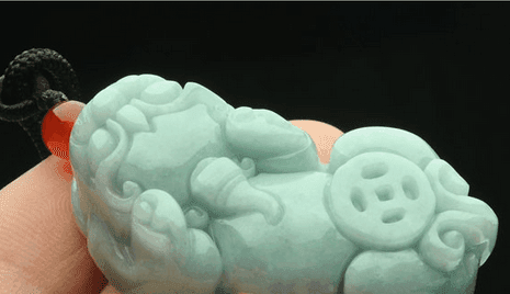 精雕冰糯种小貔貅吊坠招财金钱男女款玉坠子_