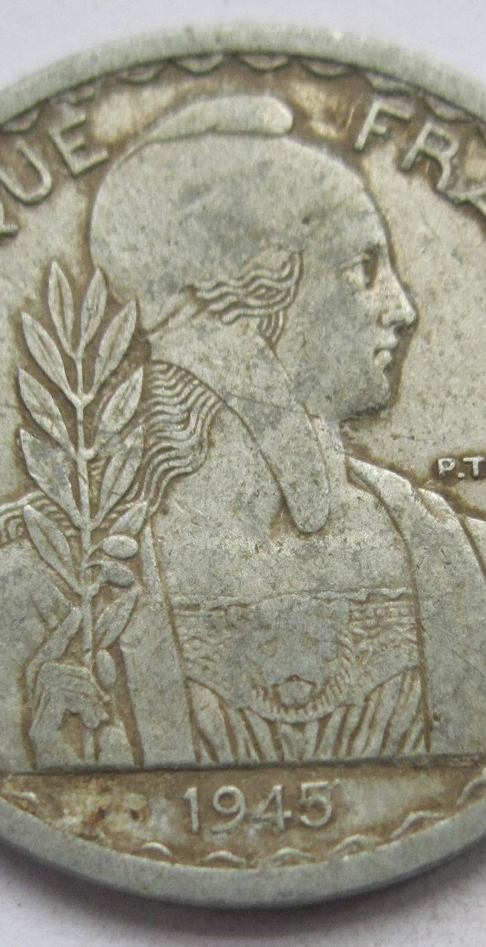 《越南051》铝币优品:1945年法属印支币20分