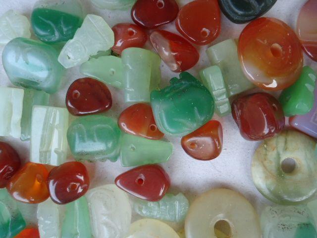 一堆不错的码瑙玉石件_一堆不错的码瑙玉石件