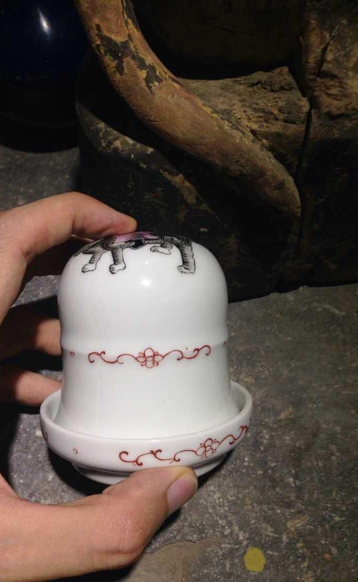 民国赌具·····骰盅_民国赌具·····骰盅价格_民国赌具·····骰盅图片_来自藏友jsjtelvis_陶瓷_地摊交易_华夏收藏网 cang.com