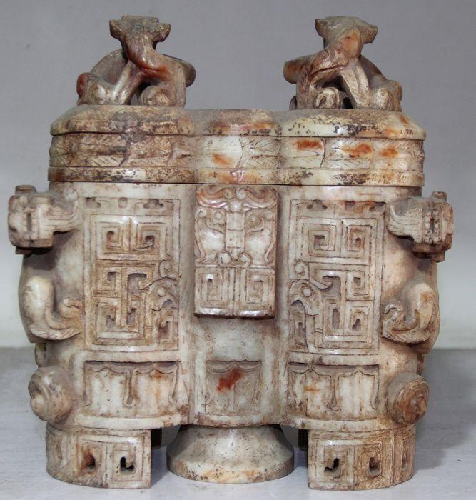 战国玉雕罐_战国玉雕罐价格_战国玉雕罐图片