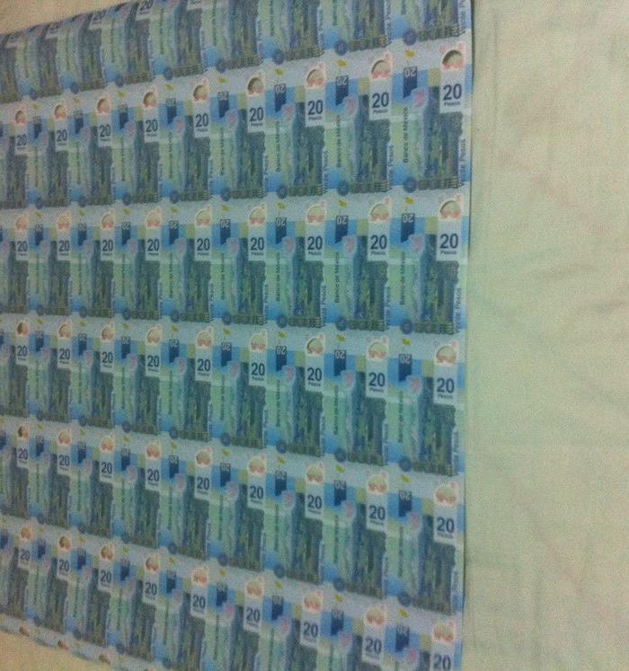 中国和墨西哥建交60周年联合发行60枚塑料连