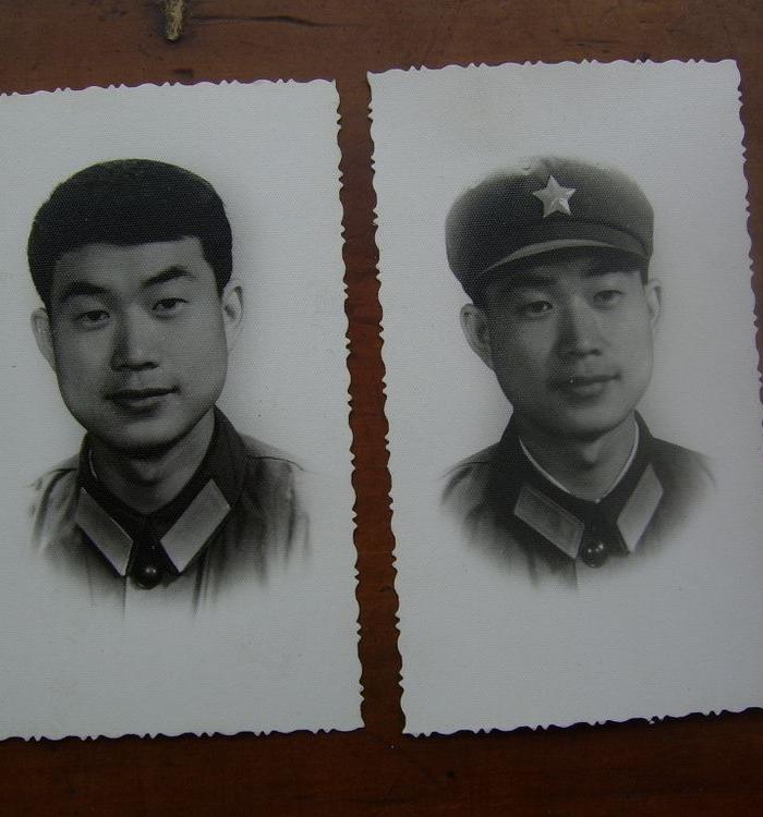 文革老照片11张同售.均胸佩有毛像章_文革老照