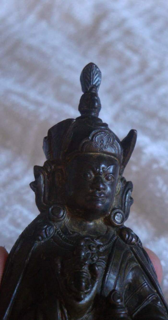 甘南地区藏传莲花生大师像红铜造像_甘南地