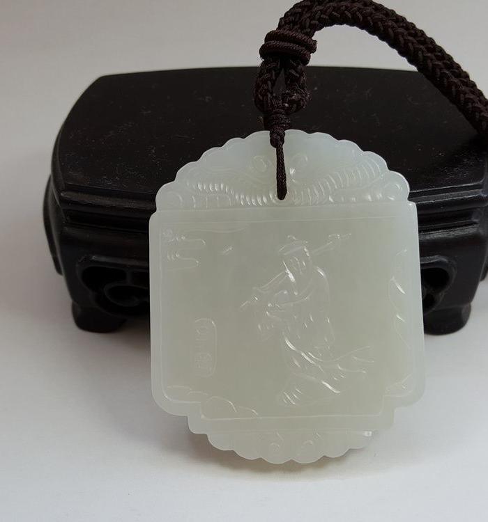 和田白玉种豆南山下玉牌_和田白玉种豆南山