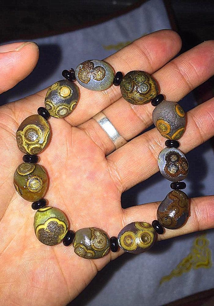 阿拉善玛瑙眼石手串极品眼睛石手串经脉石筋脉