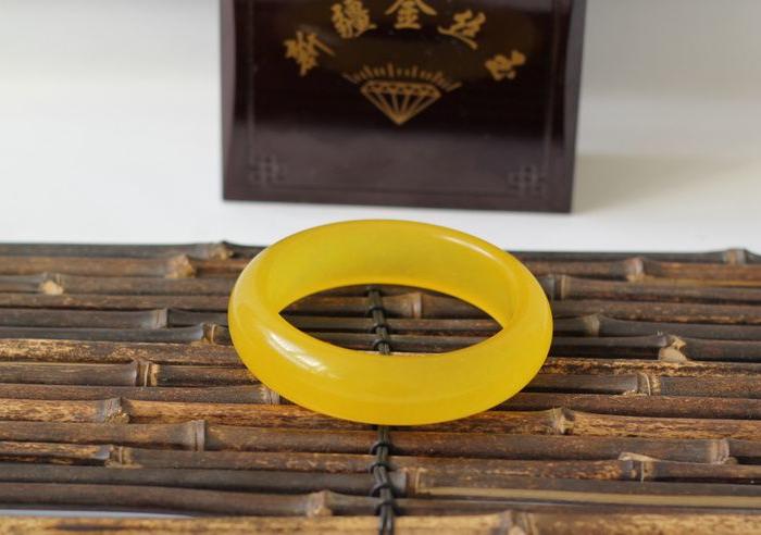 金丝玉手镯什么颜色好