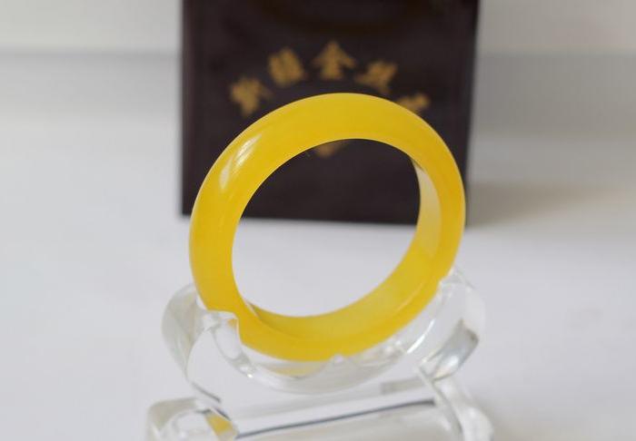 金丝玉手镯什么颜色好_金丝玉手镯什么颜色好