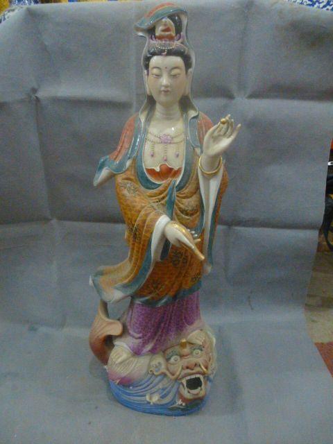 明粉彩滴水观音菩萨 高72厘米直径27厘米_明