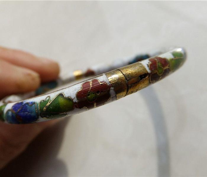 老景泰蓝掐丝手镯,镯子可以打开来带_老景泰蓝