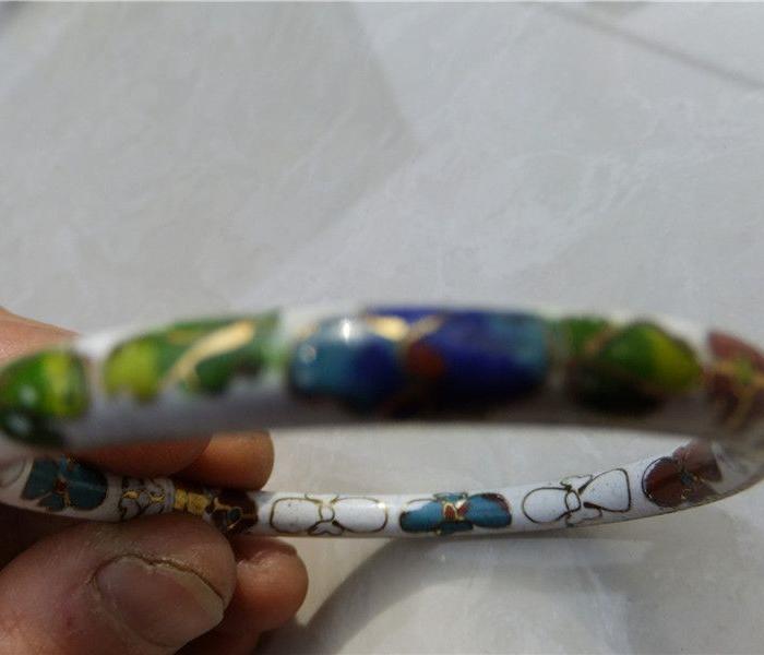 老景泰蓝掐丝手镯,镯子可以打开来带_老景泰蓝