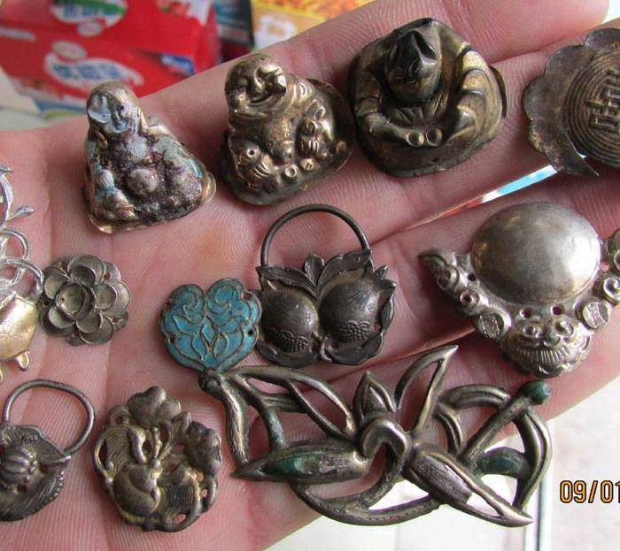 【老银帽花银饰品30件】