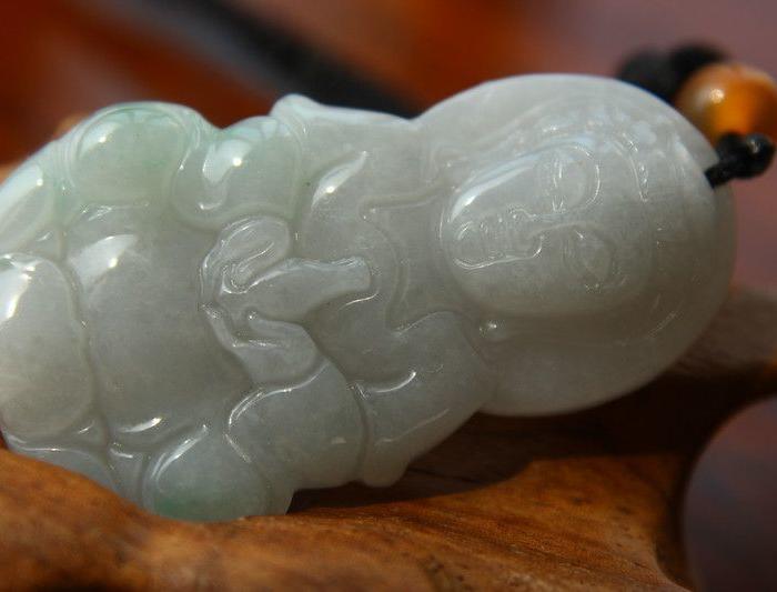 广东揭阳翡翠工厂店转让,全部亏本转(还价勿拍