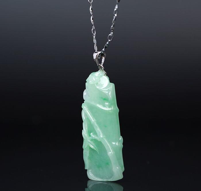 冰种阳绿节节高升翡翠挂件 官运享通节节高升