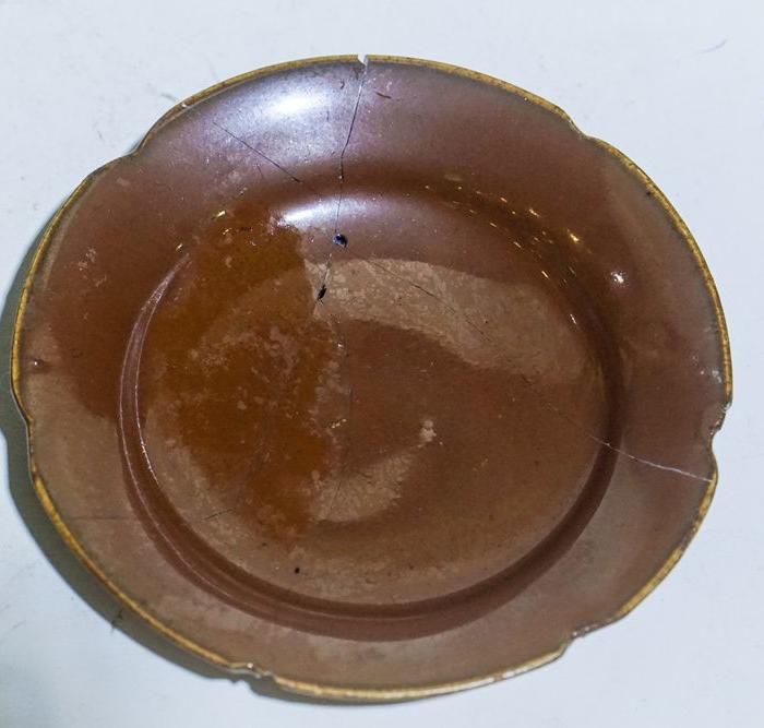 北宋 当阳峪窑酱釉花口盘 档次高_北宋 当阳峪