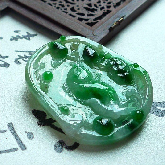 翡翠A货飘绿年年有余吊坠_翡翠A货飘绿年年有