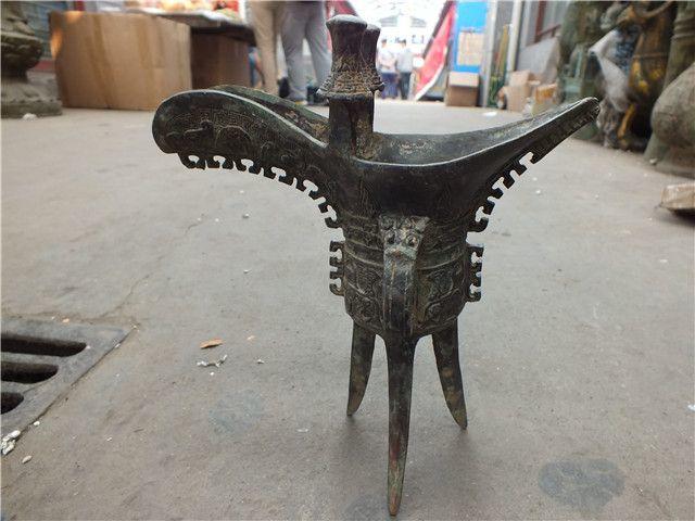 战汉时期青铜高脚杯_战汉时期青铜高脚杯价格