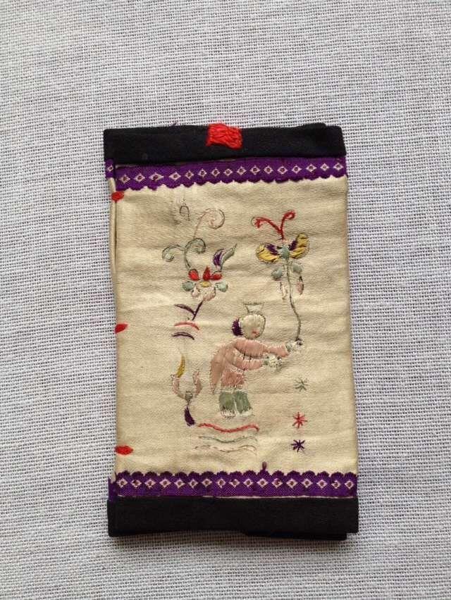 晚清苏绣人物眼睛套一对