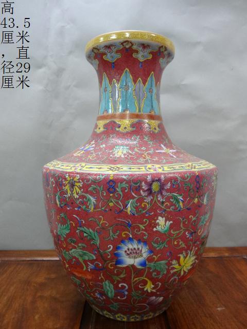 清代粉彩轧道尊