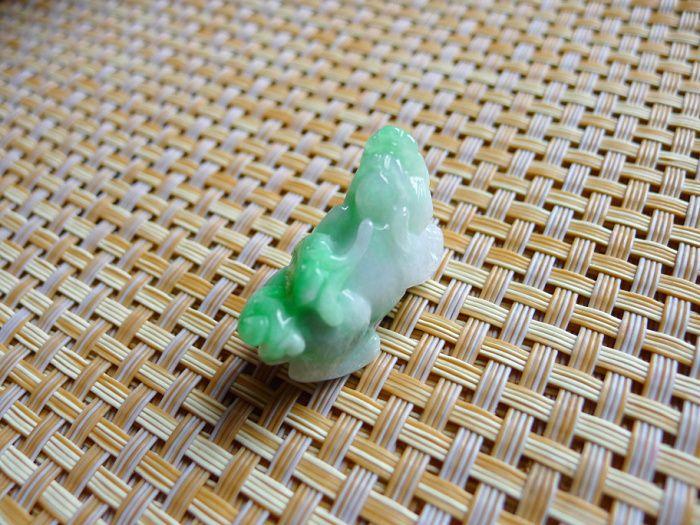 1501014天然正品a货翡翠绿霸王貔貅吊坠送证