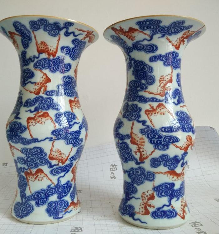 收藏的罕见清代青彩(仙鼠游天)酱释瓶_收藏的