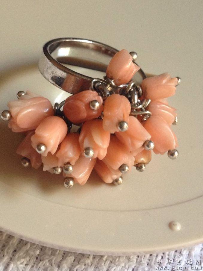 925银筘陌陌红珊瑚雕花戒指_925银筘陌陌红珊