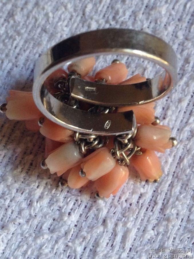 925银筘陌陌红珊瑚雕花戒指_925银筘陌陌红珊