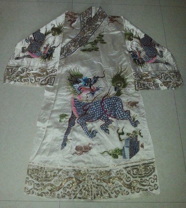 清末绣工特价精美五彩麒麟龙如意云等图龙袍长