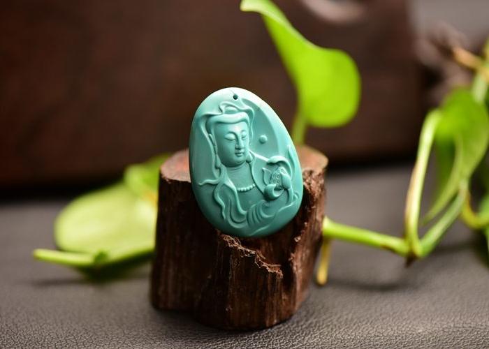 原矿绿松石高瓷高蓝手工雕刻大师观音挂坠_原