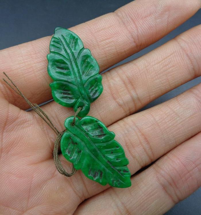清代糯地满绿翡翠一夜富贵耳坠_清代糯地满绿