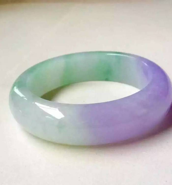 浓紫罗兰带绿正装手镯,水头够好,加上飘绿_浓