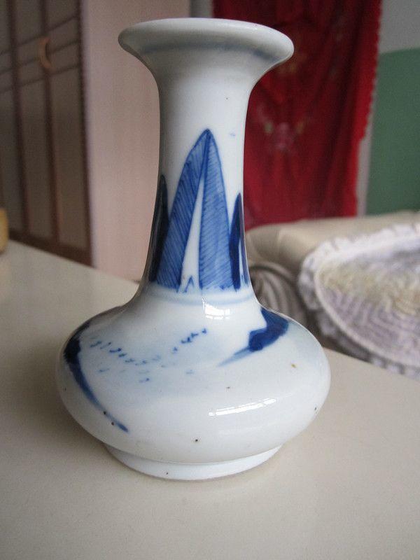 清代青花山水小尊瓶_清代青花山水小尊瓶价格