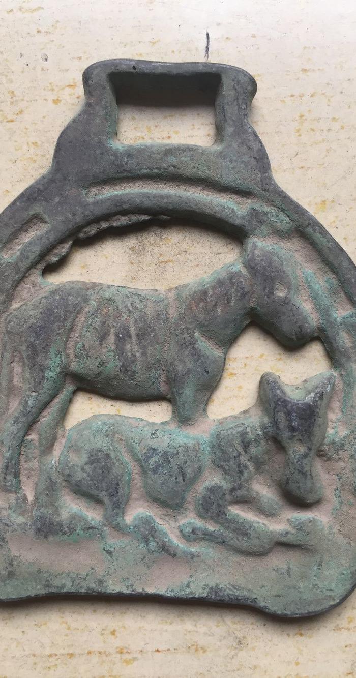 一枚老钱币 看看是啥朝代的 喜欢的拿去_一枚