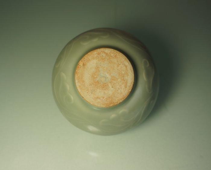 龙泉大窑刻花双耳水呈_龙泉大窑刻花双耳水呈