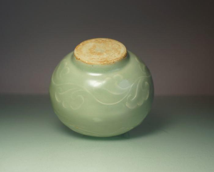 龙泉大窑刻花双耳水呈_龙泉大窑刻花双耳水呈