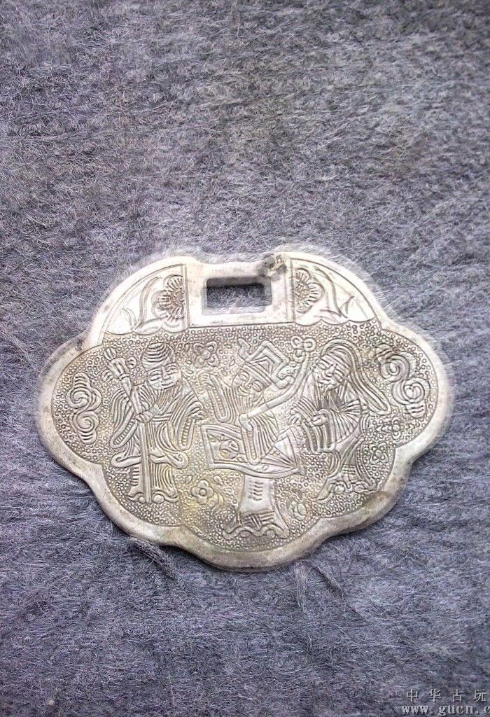 一个小孩带的长命锁_一个小孩带的长命锁价格