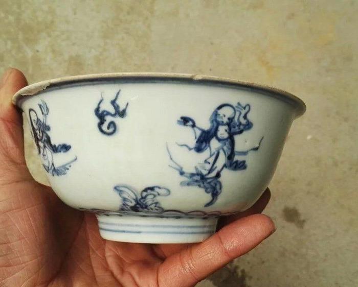 明弘治青花人物骑鱼残碗_明弘治青花人物骑鱼