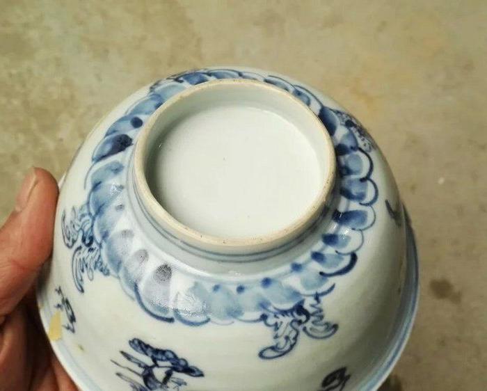 明弘治青花人物骑鱼残碗_明弘治青花人物骑鱼