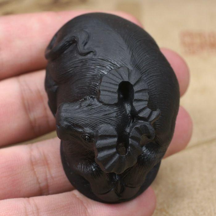 标本料 非和田玉把件生肖小黑牛_标本料 非和