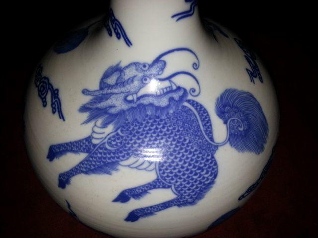 青花麒麟纹长颈瓶_青花麒麟纹长颈瓶价格_青