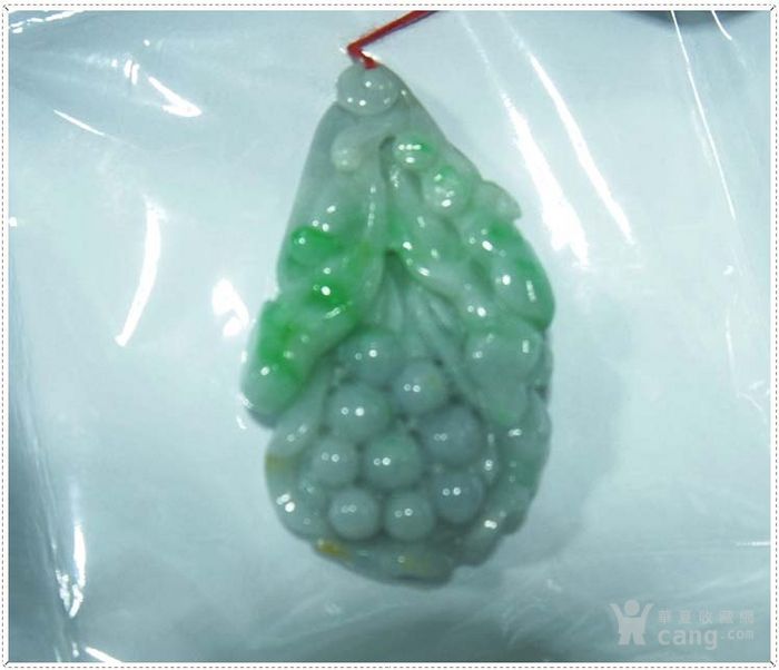 【天然翡翠A货葡萄】《葡萄A货翡翠图案》吊解锁挂件视频教学图片