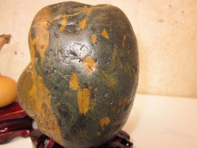 江西赣江黄蜡石茶宠观赏石黑胶蜡《凝结石》摆