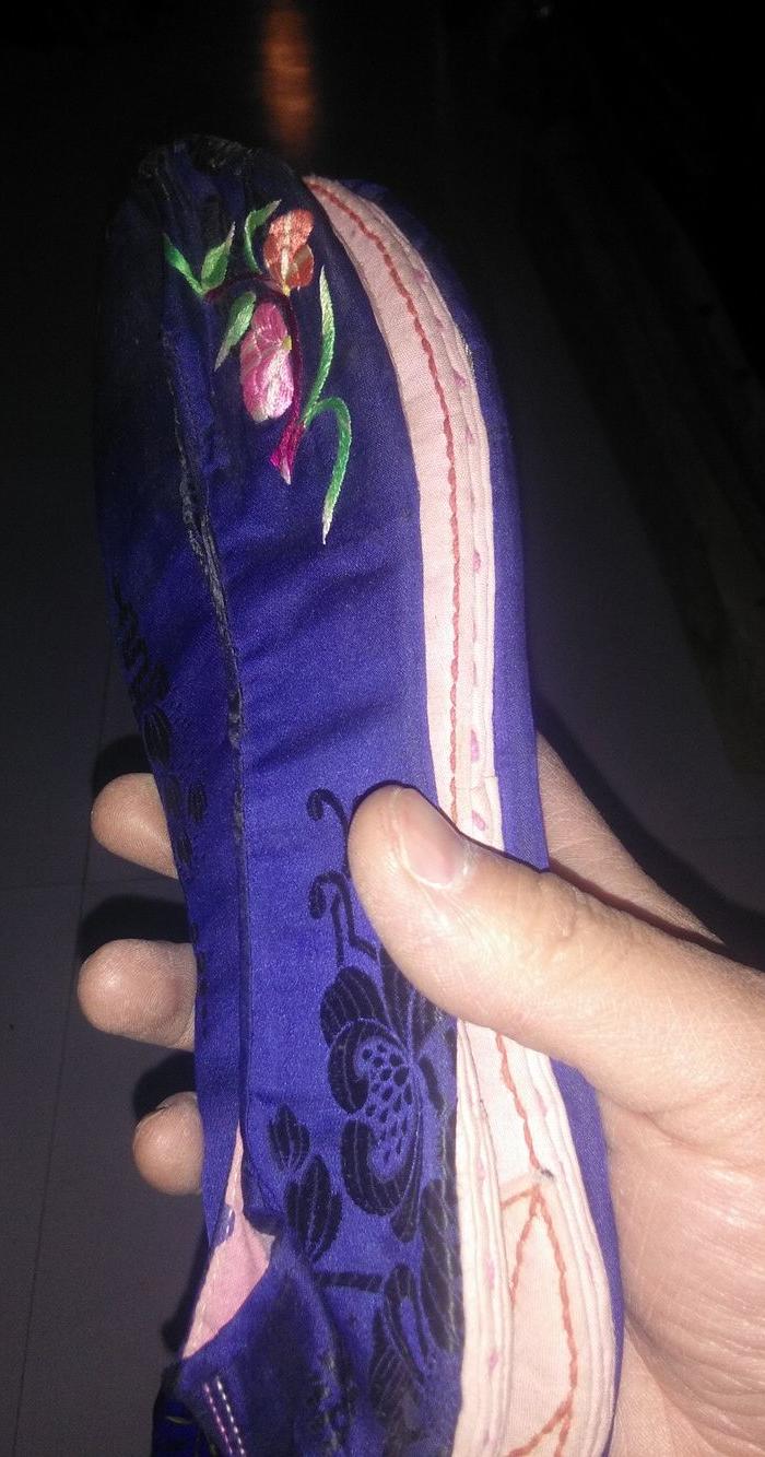 绣花鞋 完整 包老 本人常年下乡 联系电话微信_