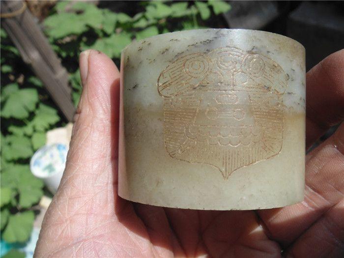 明代和田神纹玉箍一口价_明代和田神纹玉箍一