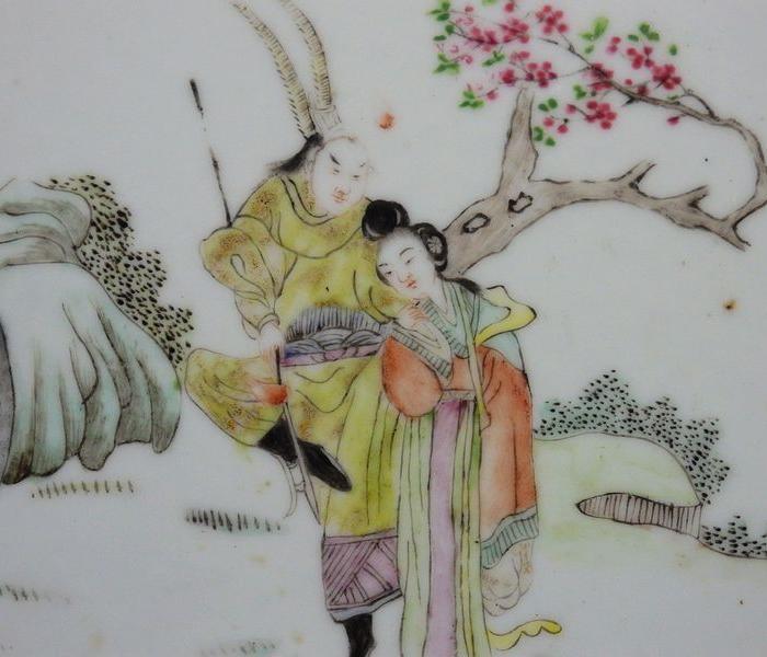 清代浅降吕布戏貂禅菱形瓷板一对_清代浅降吕