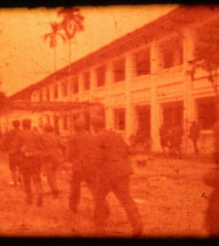 对越自卫反击战彩色新闻纪录片《奋起还击》_